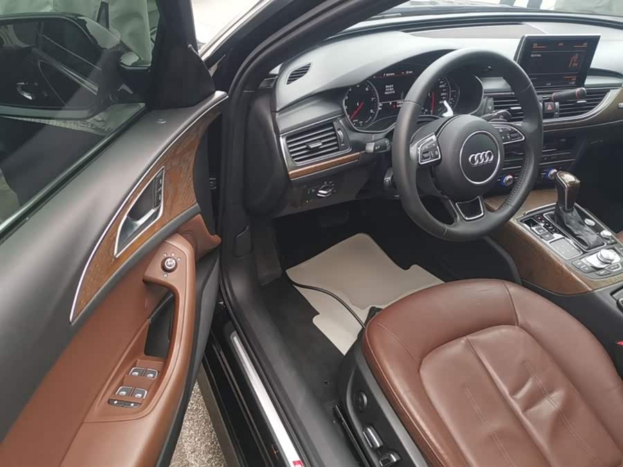 Audi A6L 2018, фото 16