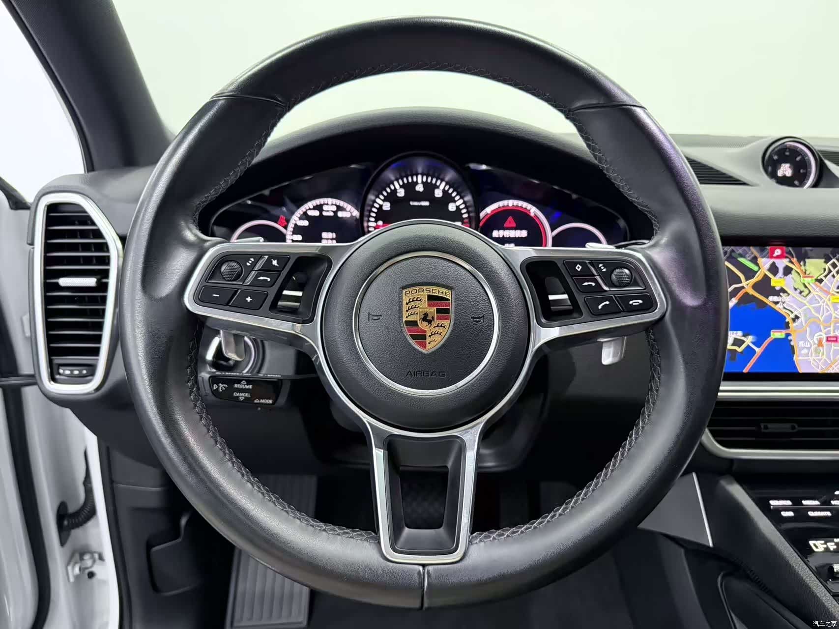 Porsche Cayenne, 2018 16