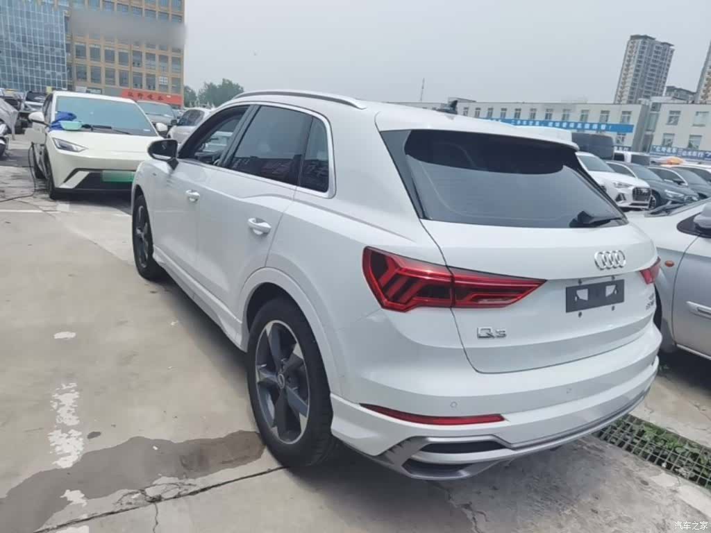 Audi Q3, 2023 все фото