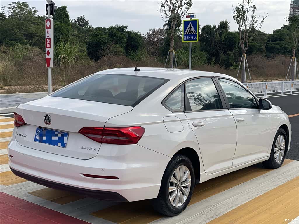 Volkswagen Lavida, 2020 3