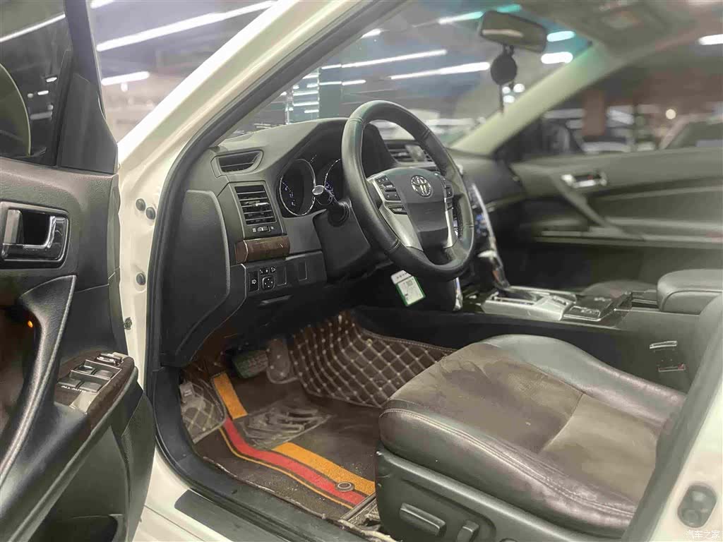 Toyota 2.5V, 2018 8