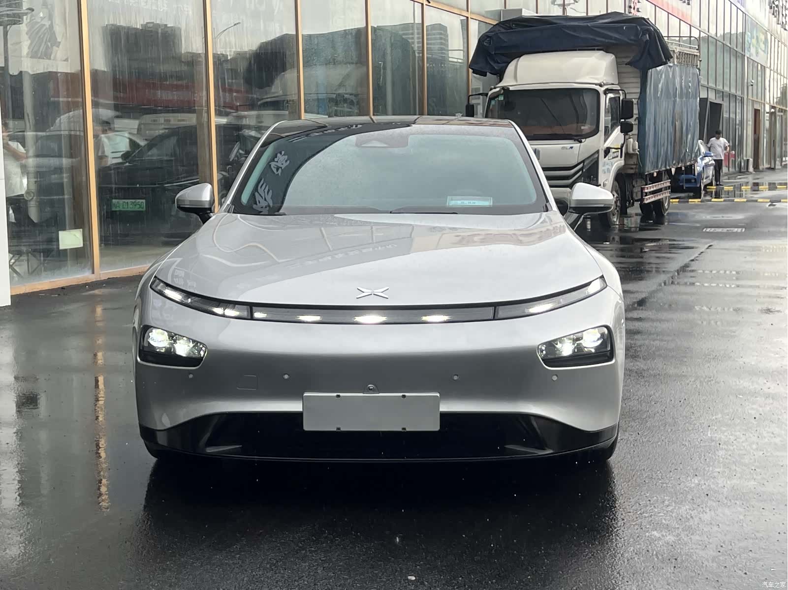 Xpeng P7, 2021 3