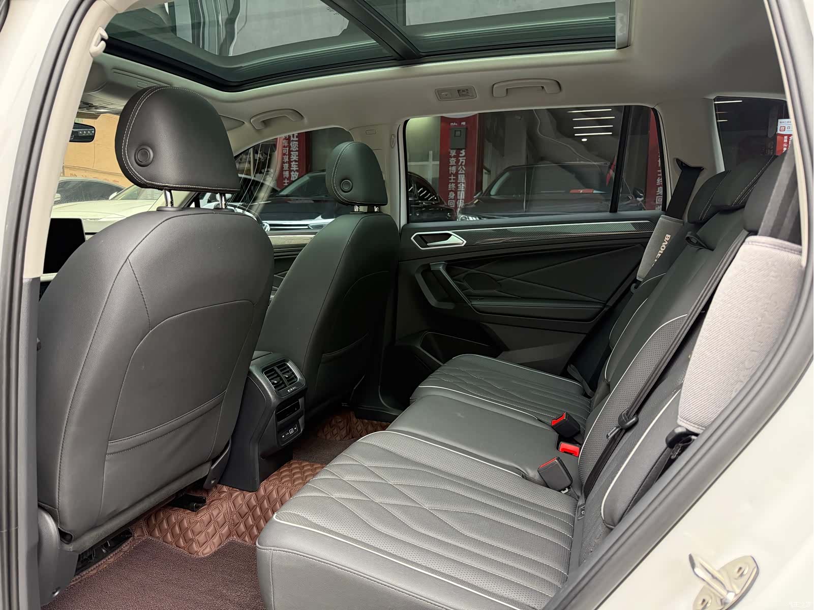 Volkswagen Tiguan L, 2022 12