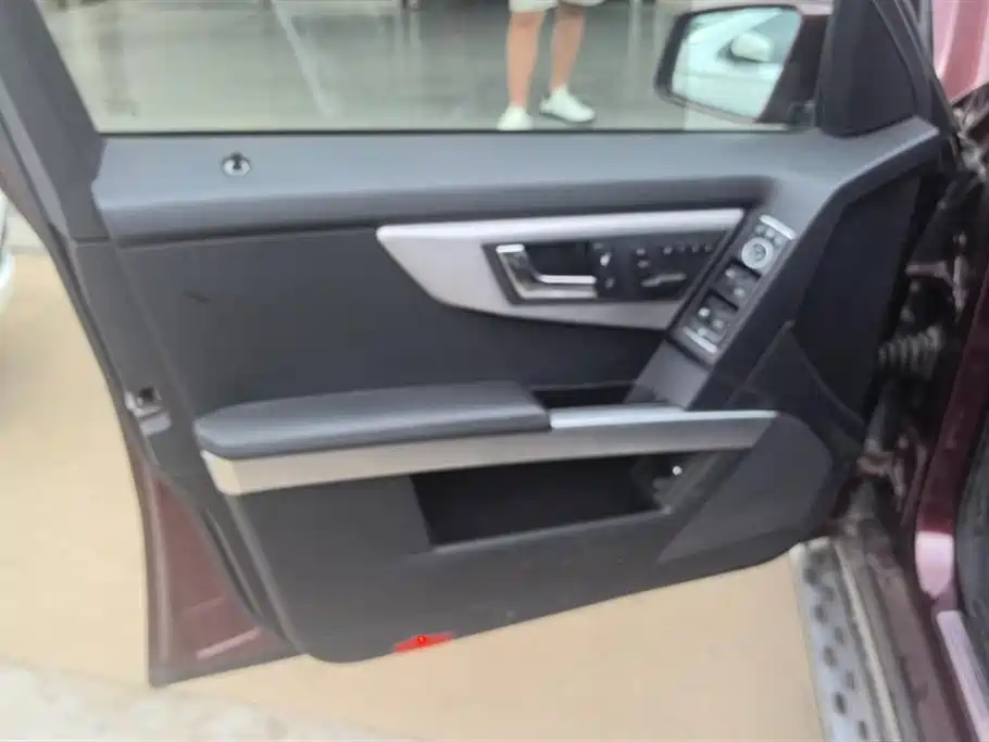 Mercedes-Benz GLK grade