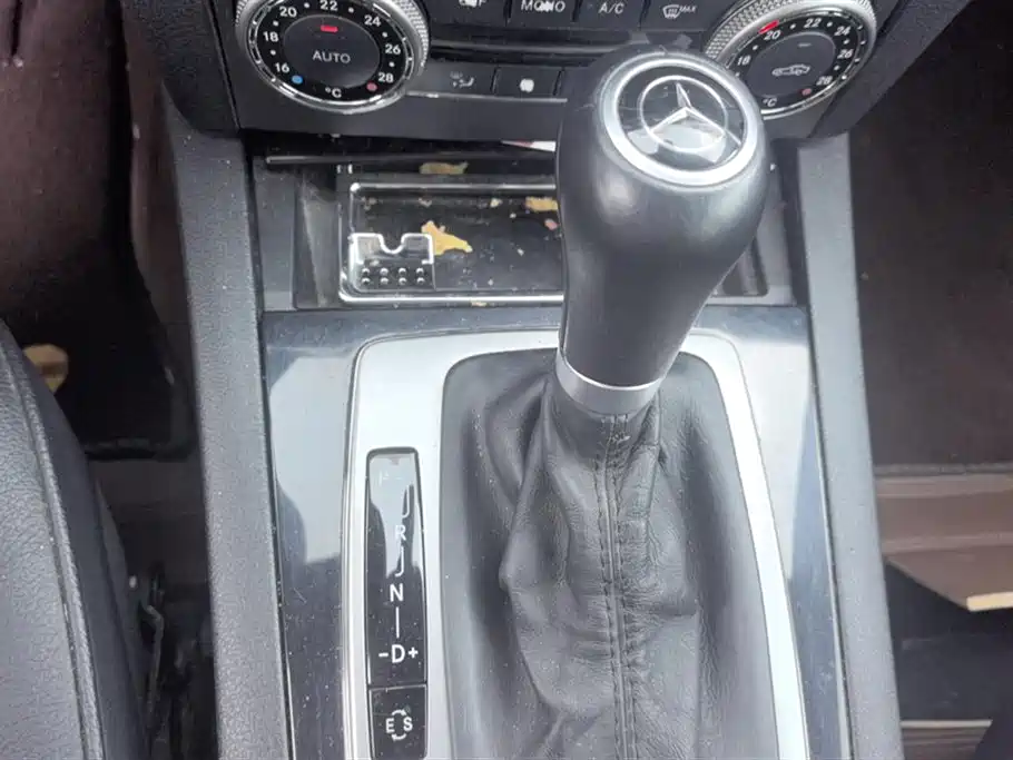 Mercedes-Benz GLK grade