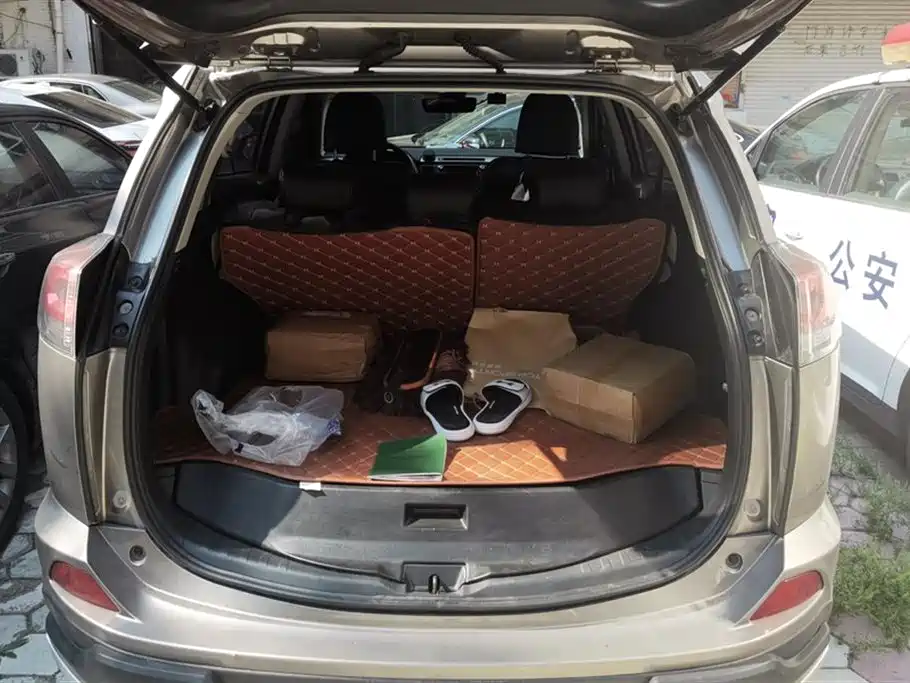 Toyota RAV4 Rongfang