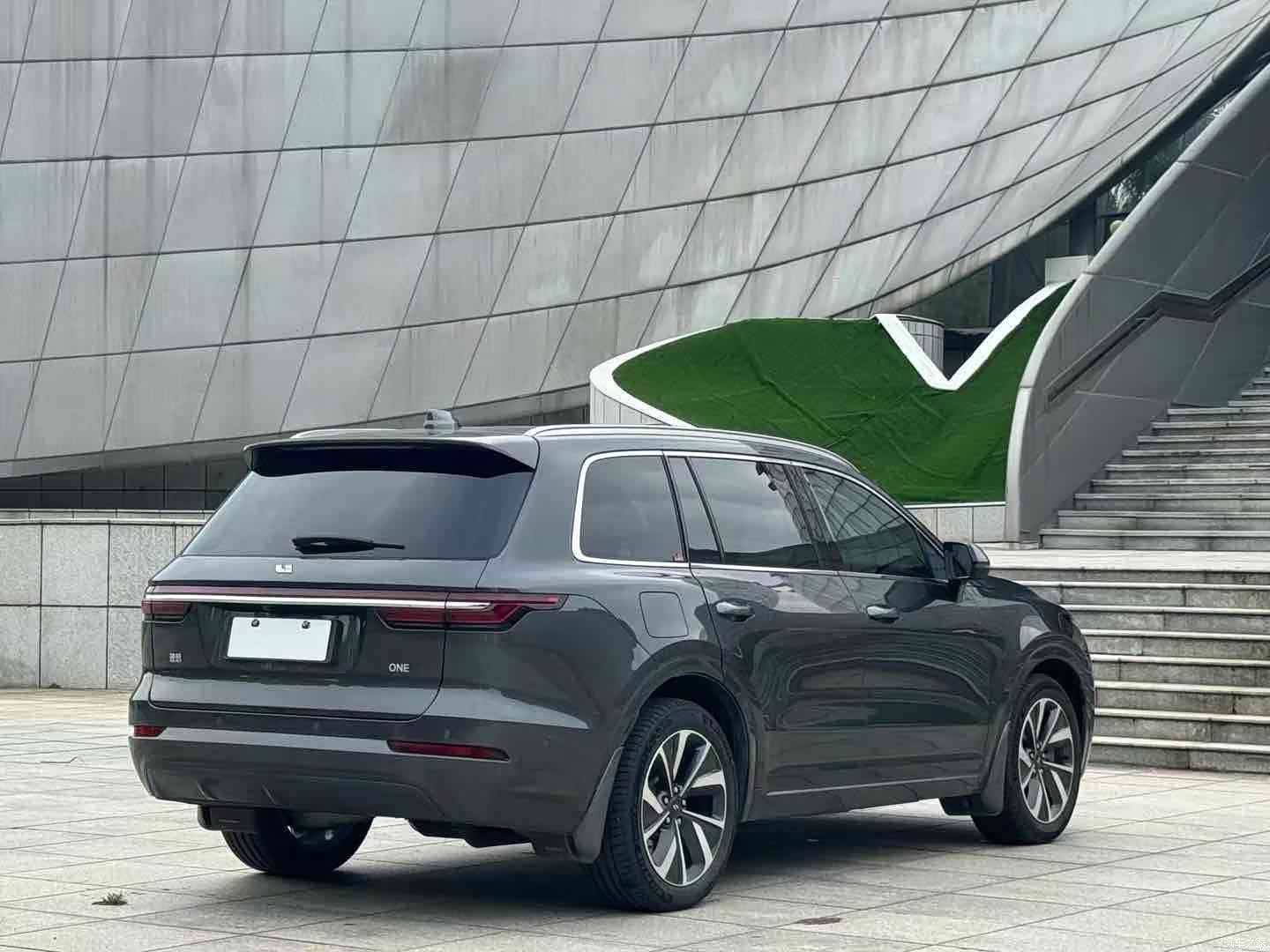 Li Auto ONE, 2022 4