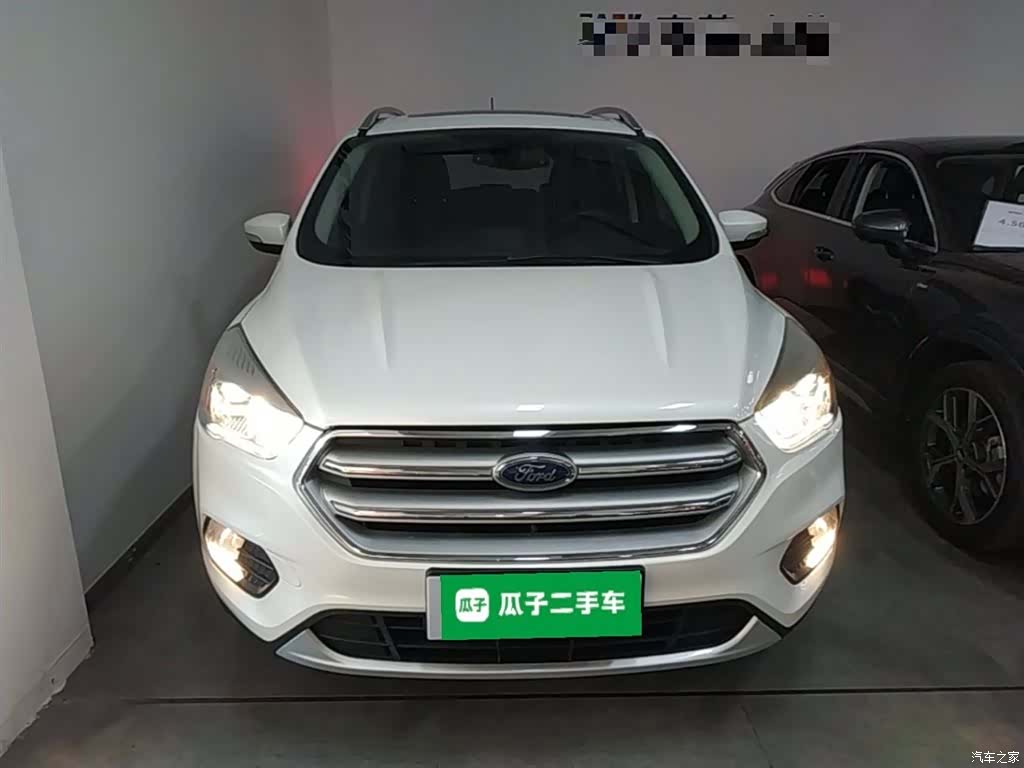 Ford Kuga, 2018 3