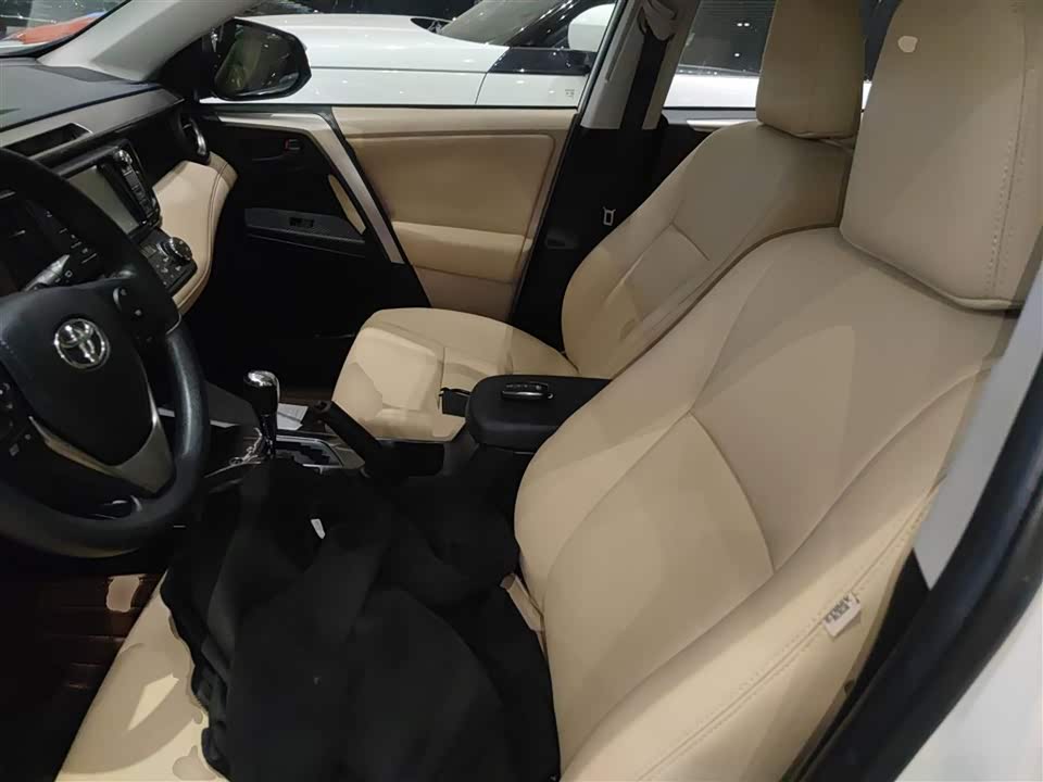 Toyota RAV4 Rongfang