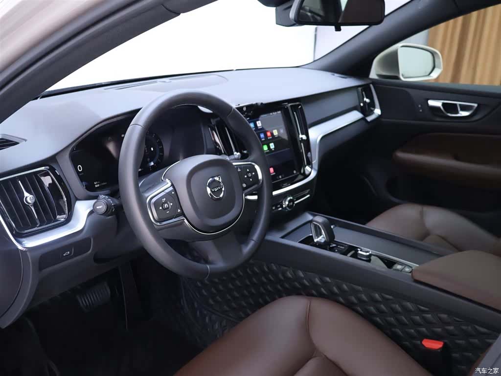 Volvo S60, 2023 11