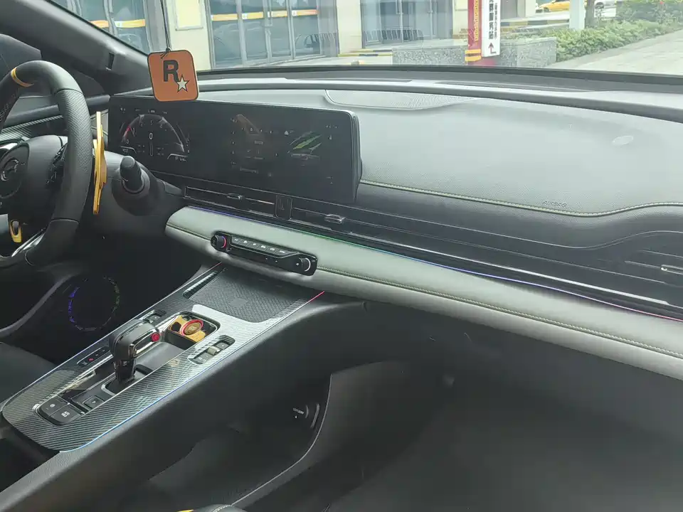 Trumpchi Shadow Leopard