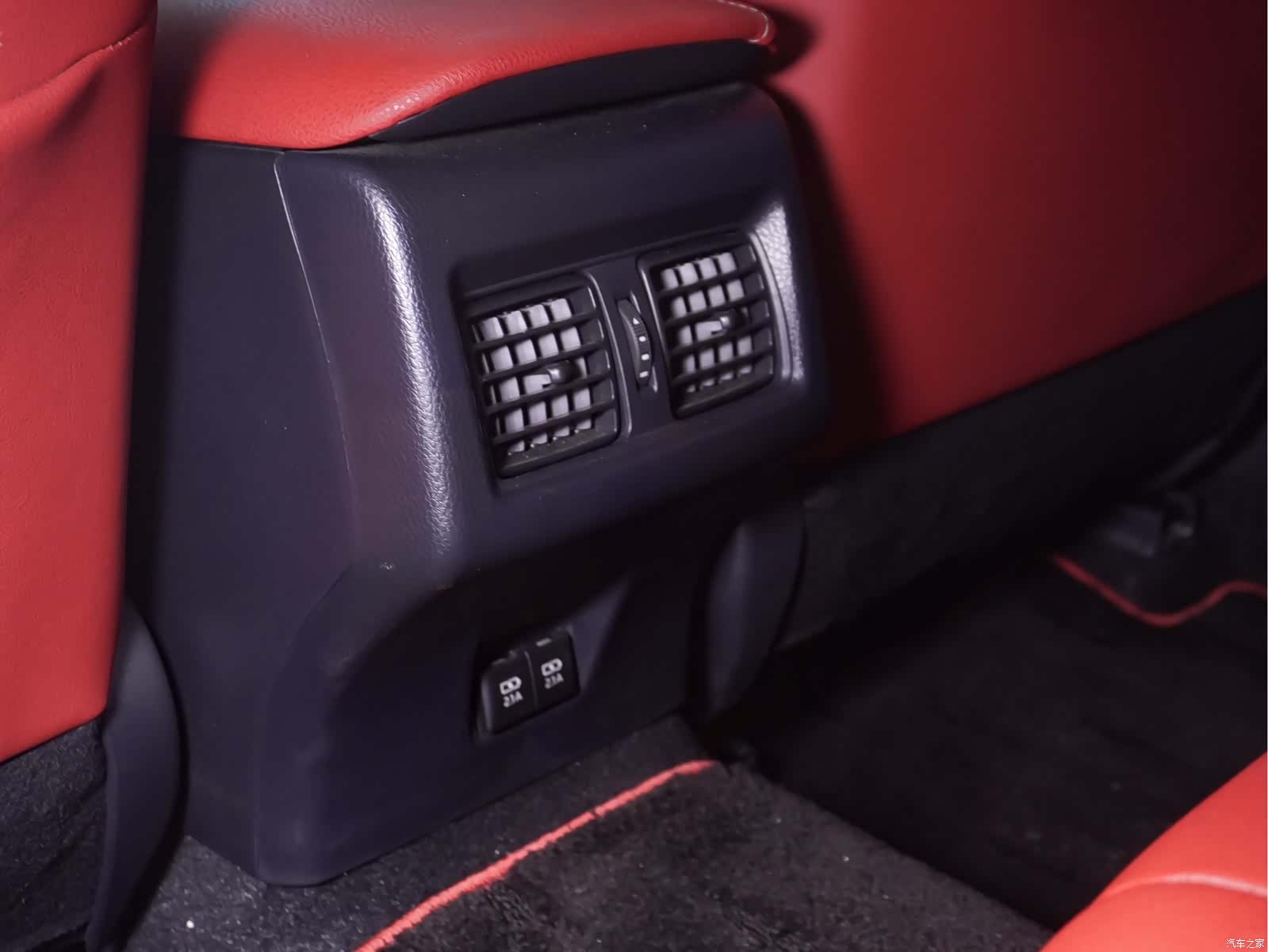 Toyota Camry, 2020 13