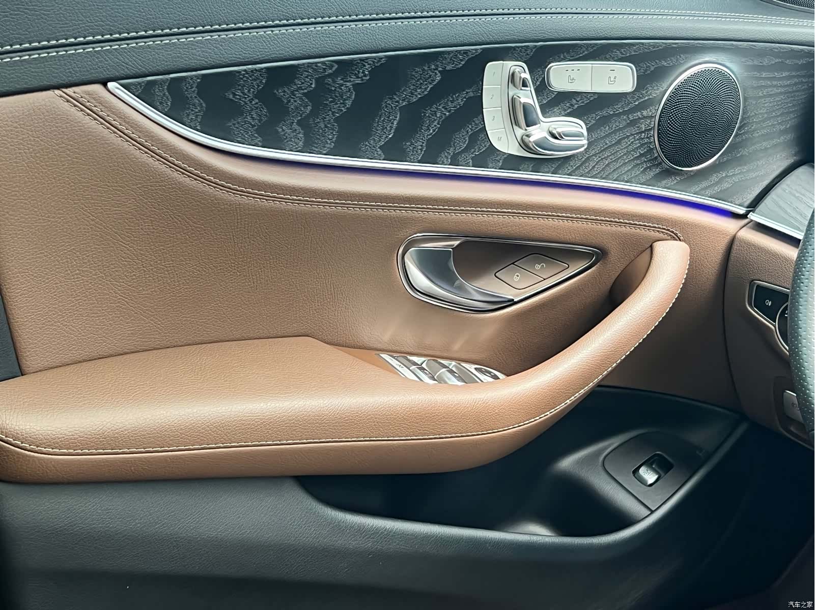 Mercedes-Benz E-Class, 2018 11