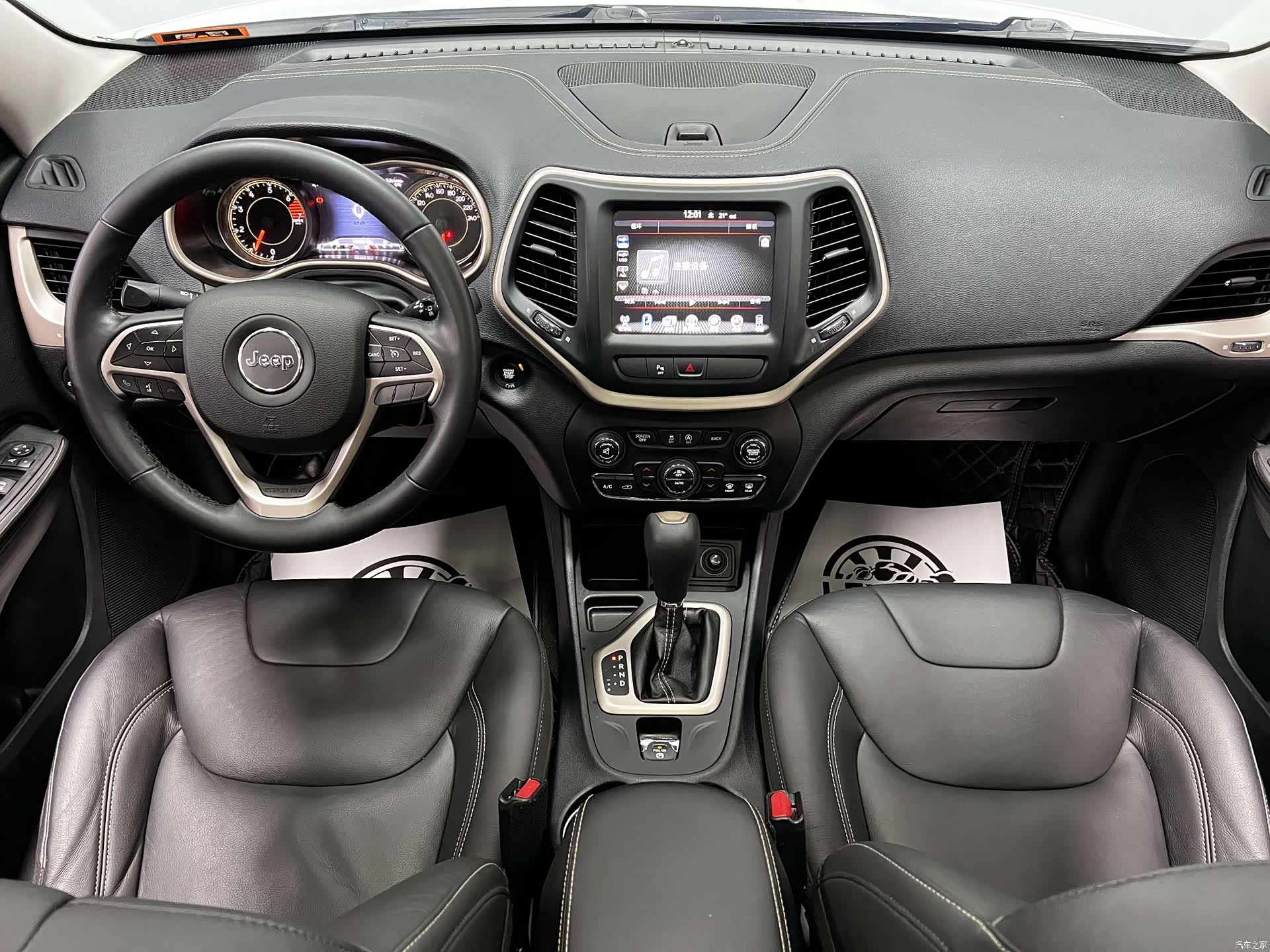 Jeep Cherokee, 2018 21