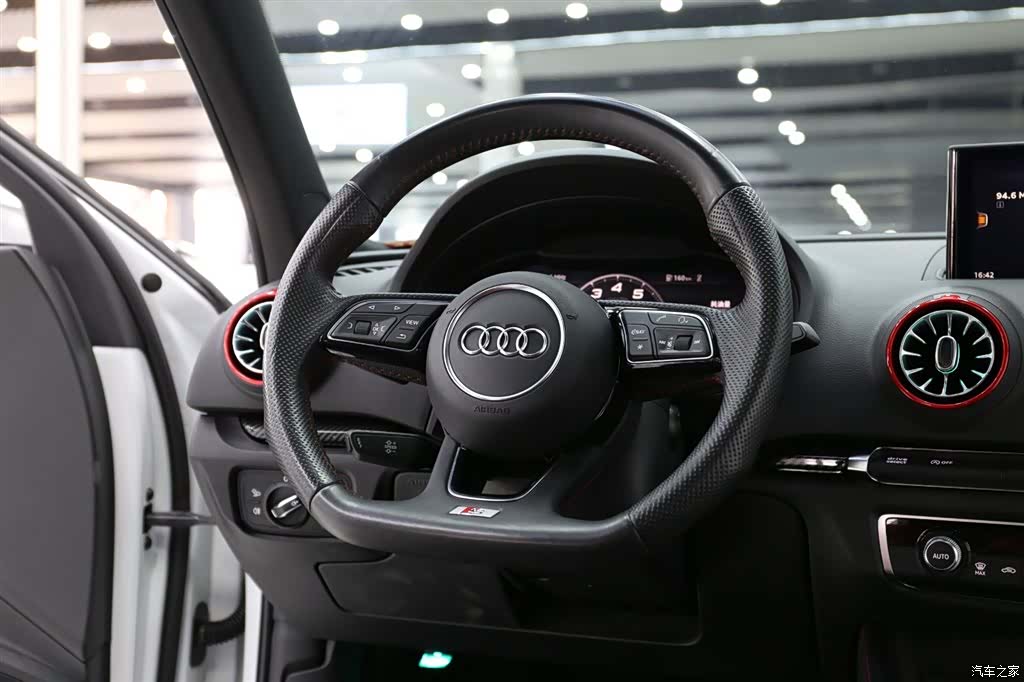 Audi S3, 2019 11