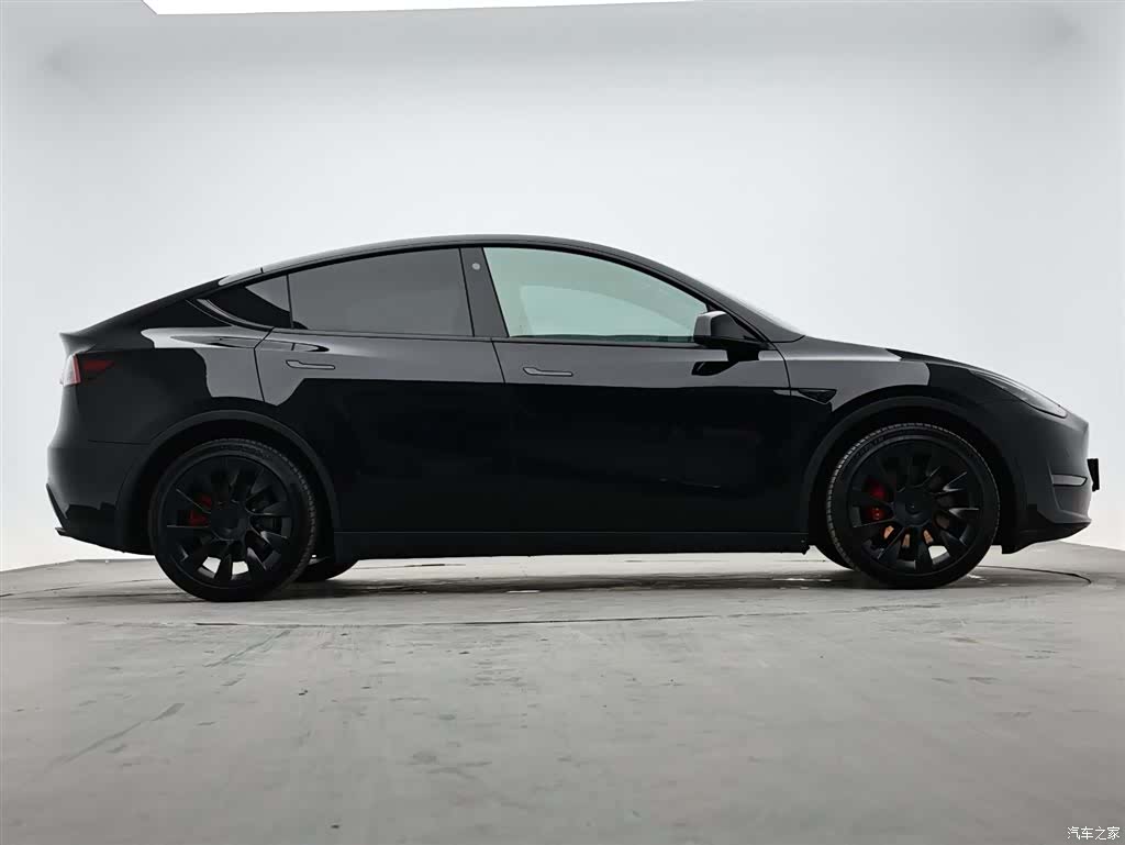 Tesla Model Y, 2021 все фото