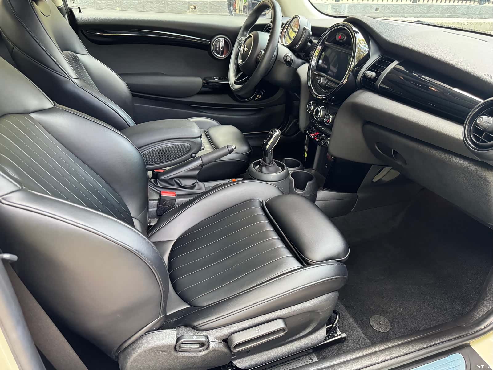 Mini Cooper, 2019 9