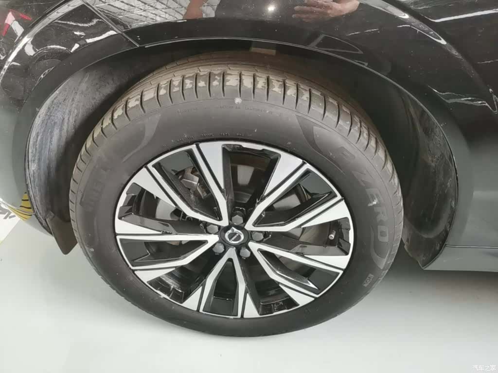 Volvo XC60, 2024 23