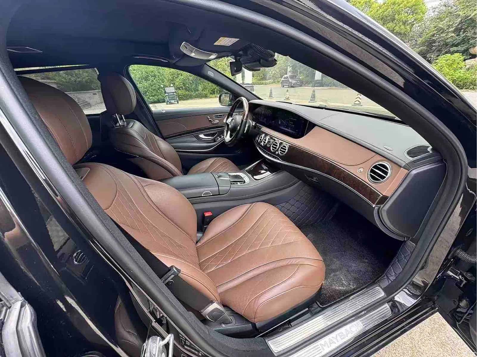 Maybach S-Class, 2019 6