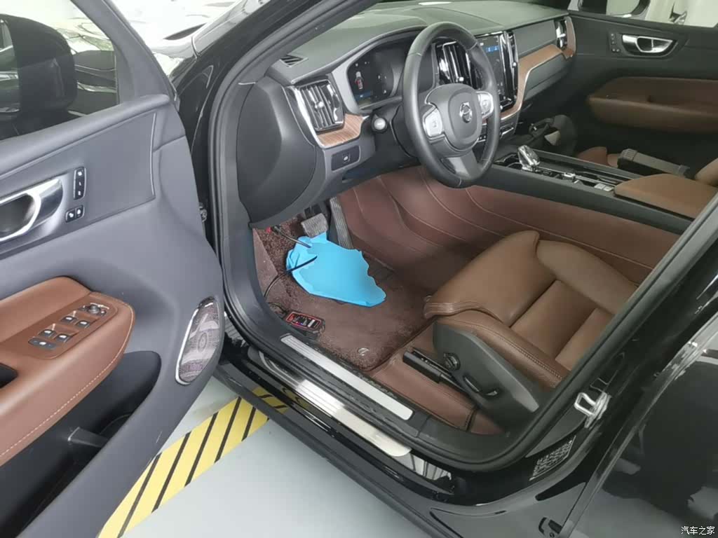 Volvo XC60, 2024 16