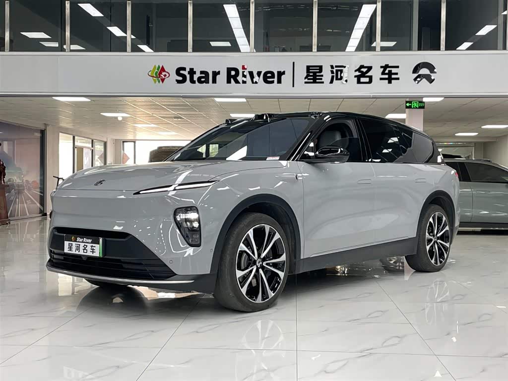 NIO ES8