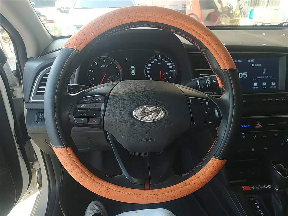 Hyundai Lead