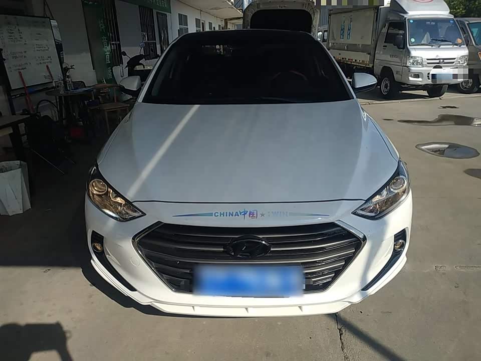 Hyundai Lead