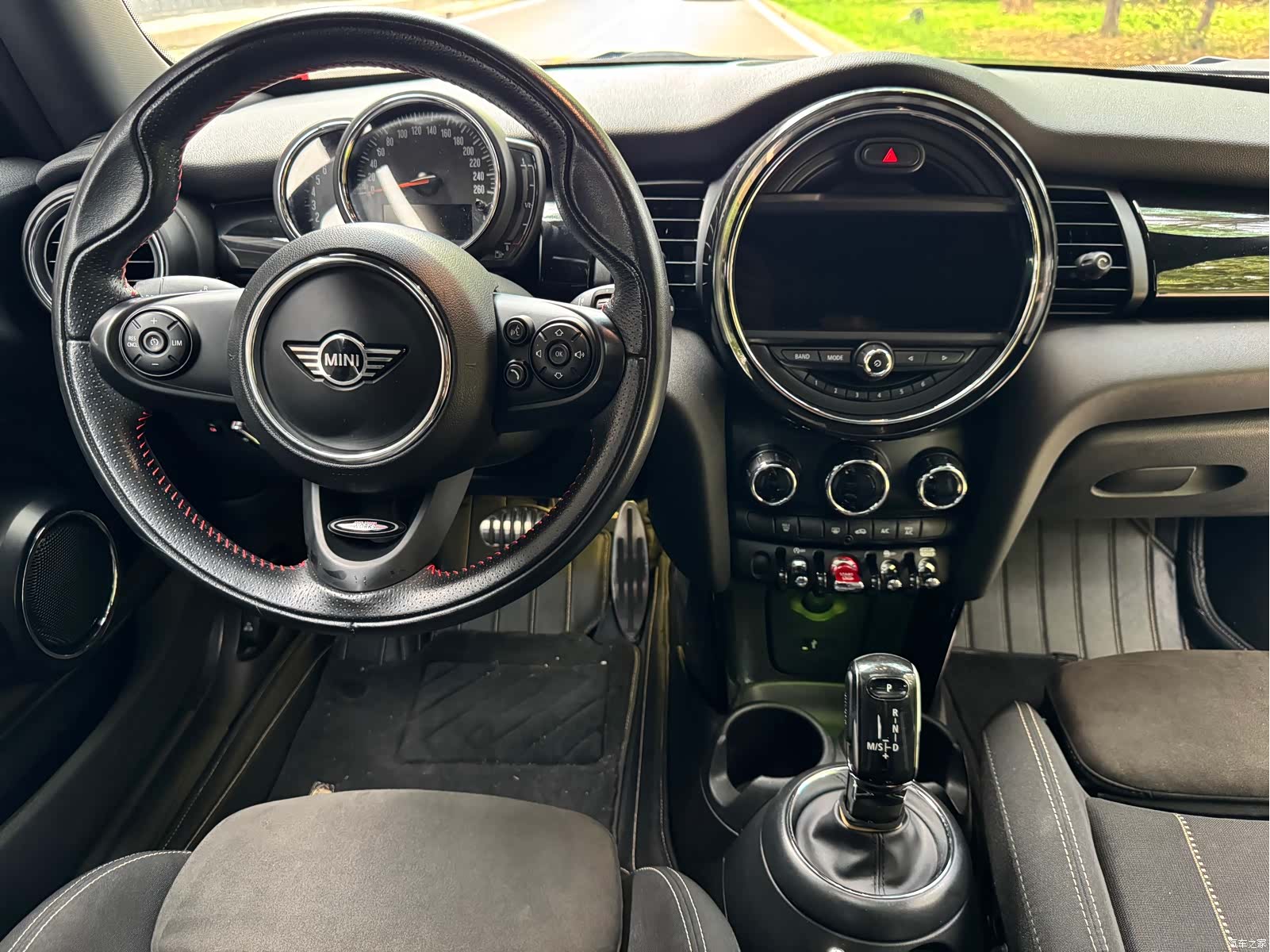 Mini Cooper, 2019 11
