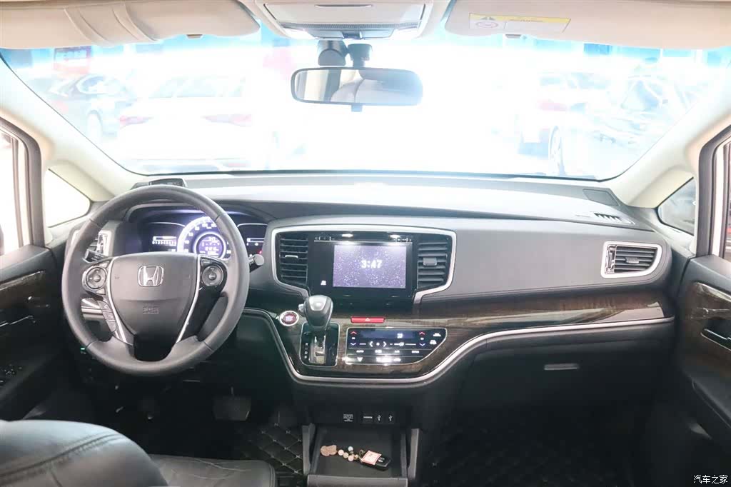 Honda Odyssey, 2017 все фото