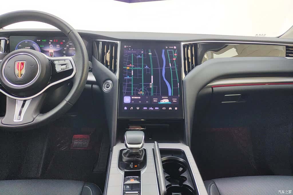 Hongqi HS7, 2024 13