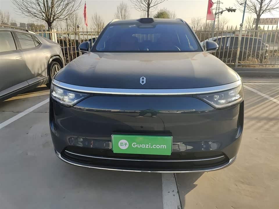 AITO Ask the world M8