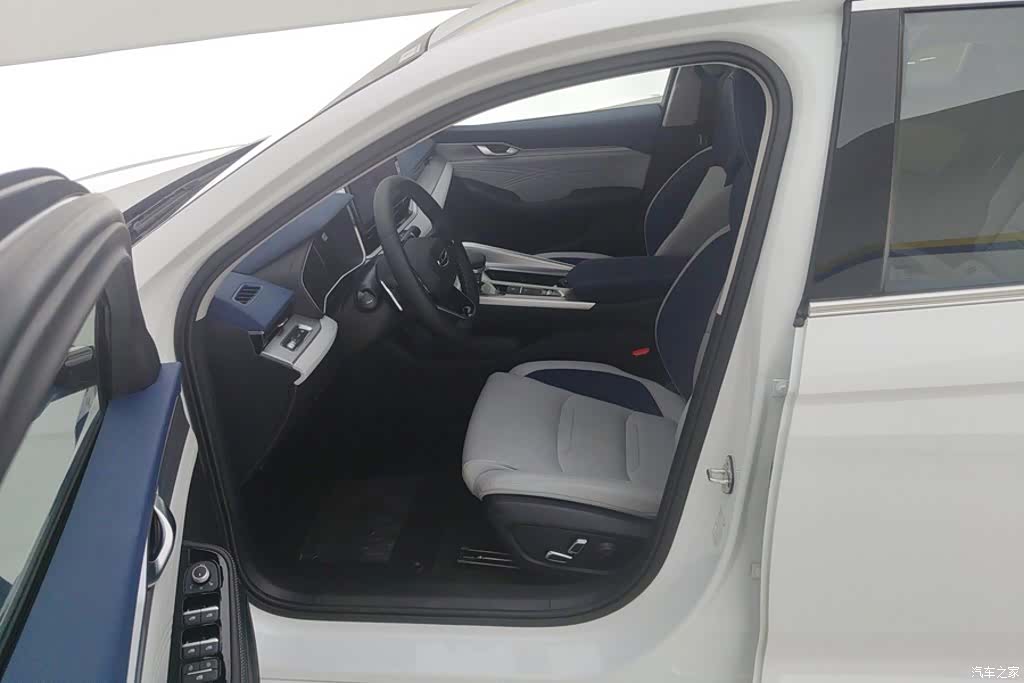 Geely Preface, 2026 9