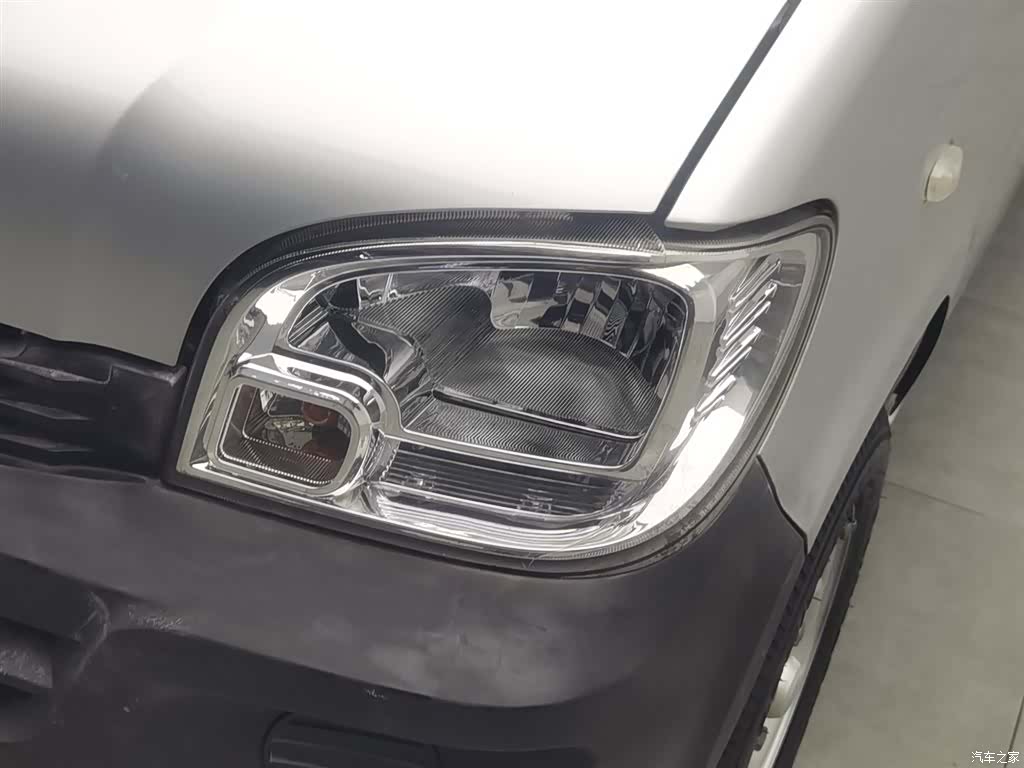 Wuling VI, 2020 7