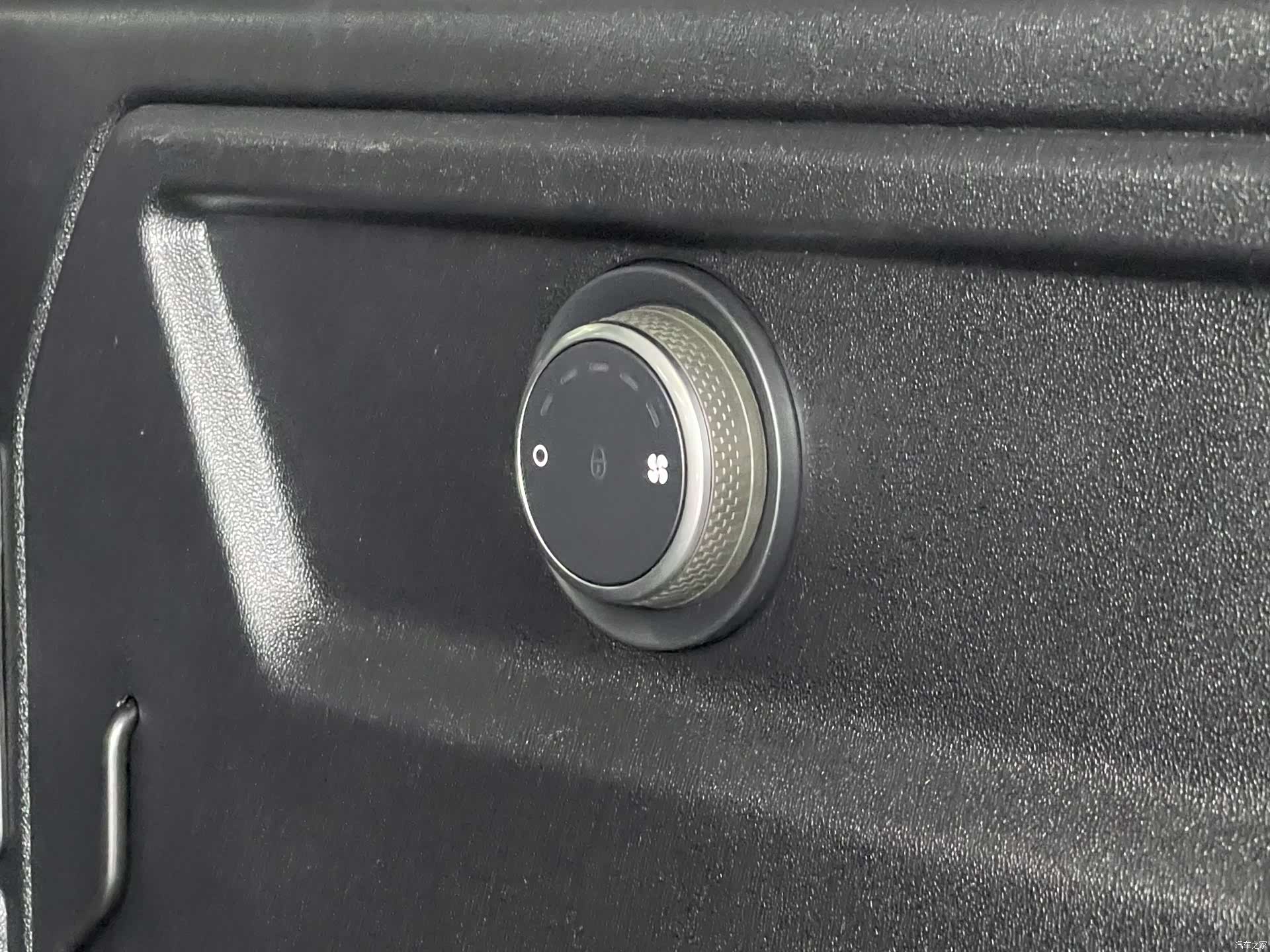 Land Rover Defender, 2024 21