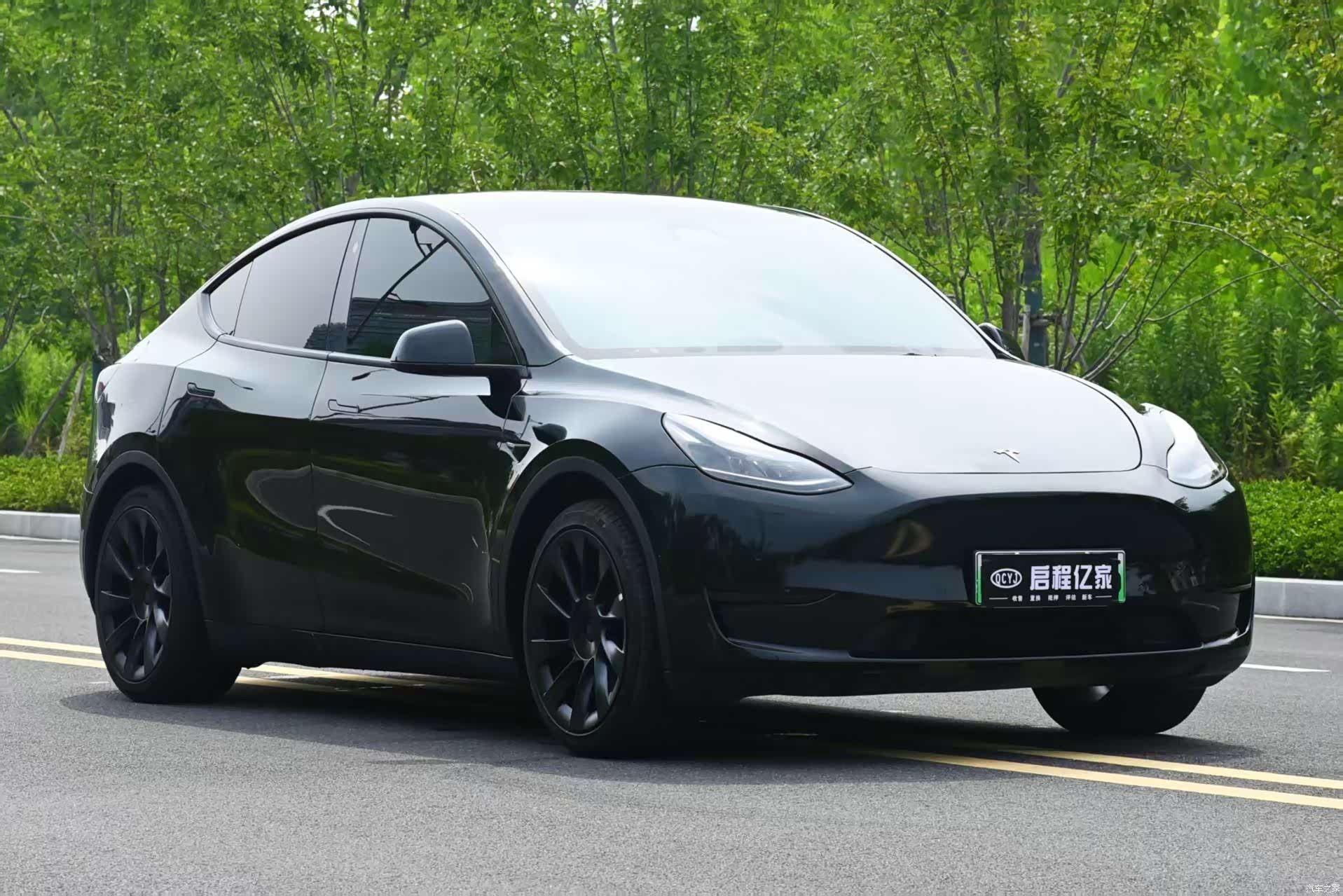 Tesla Model Y, 2023 3