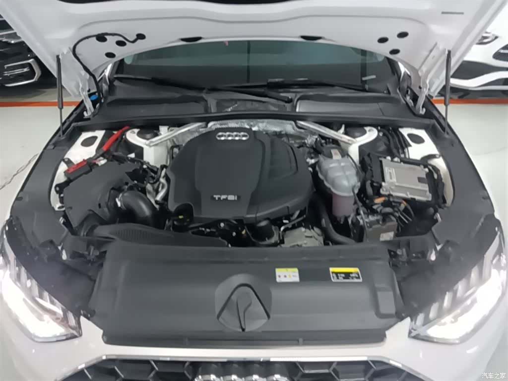 Audi A4L, 2021 20