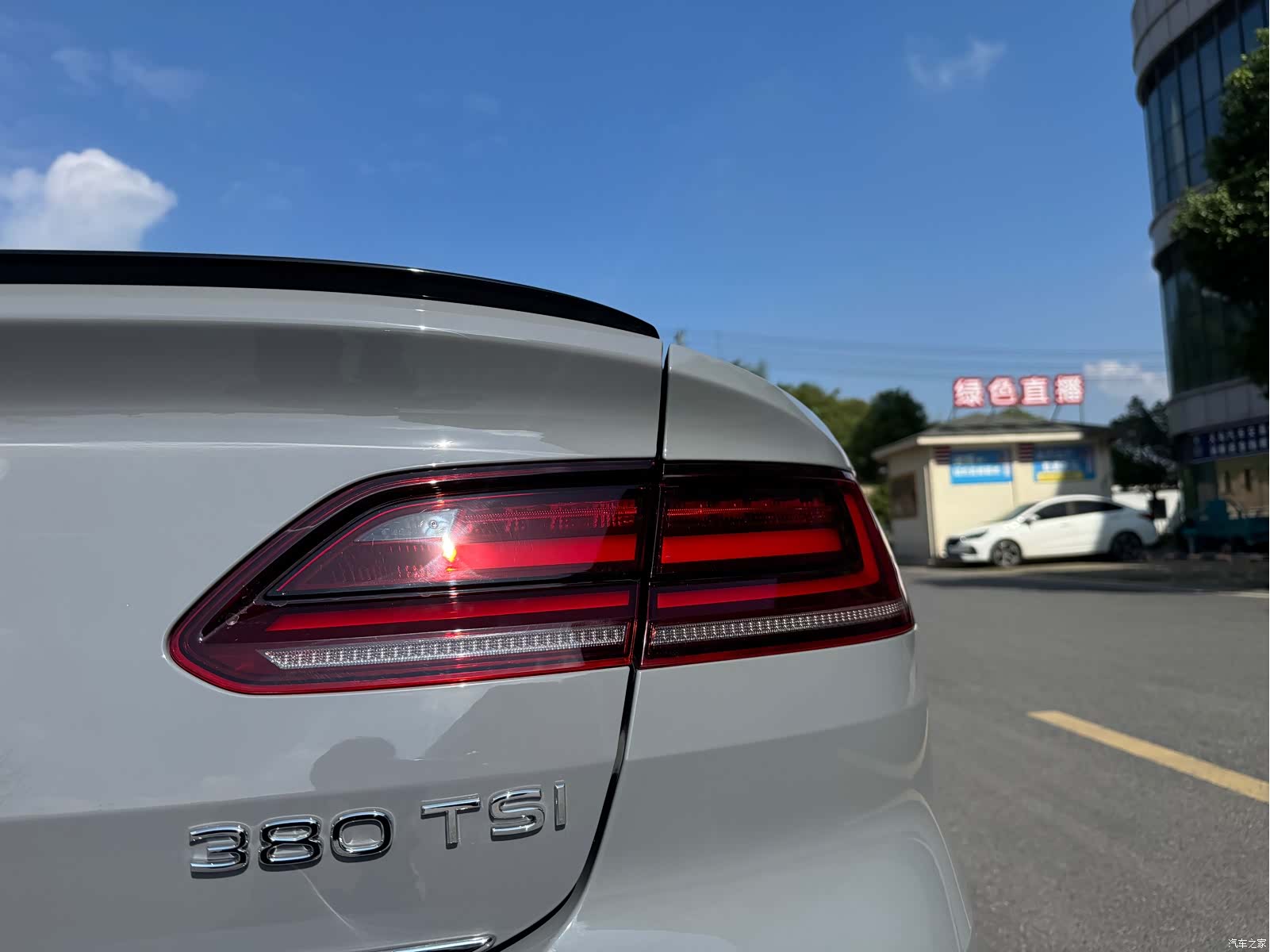 Volkswagen CC, 2022 6