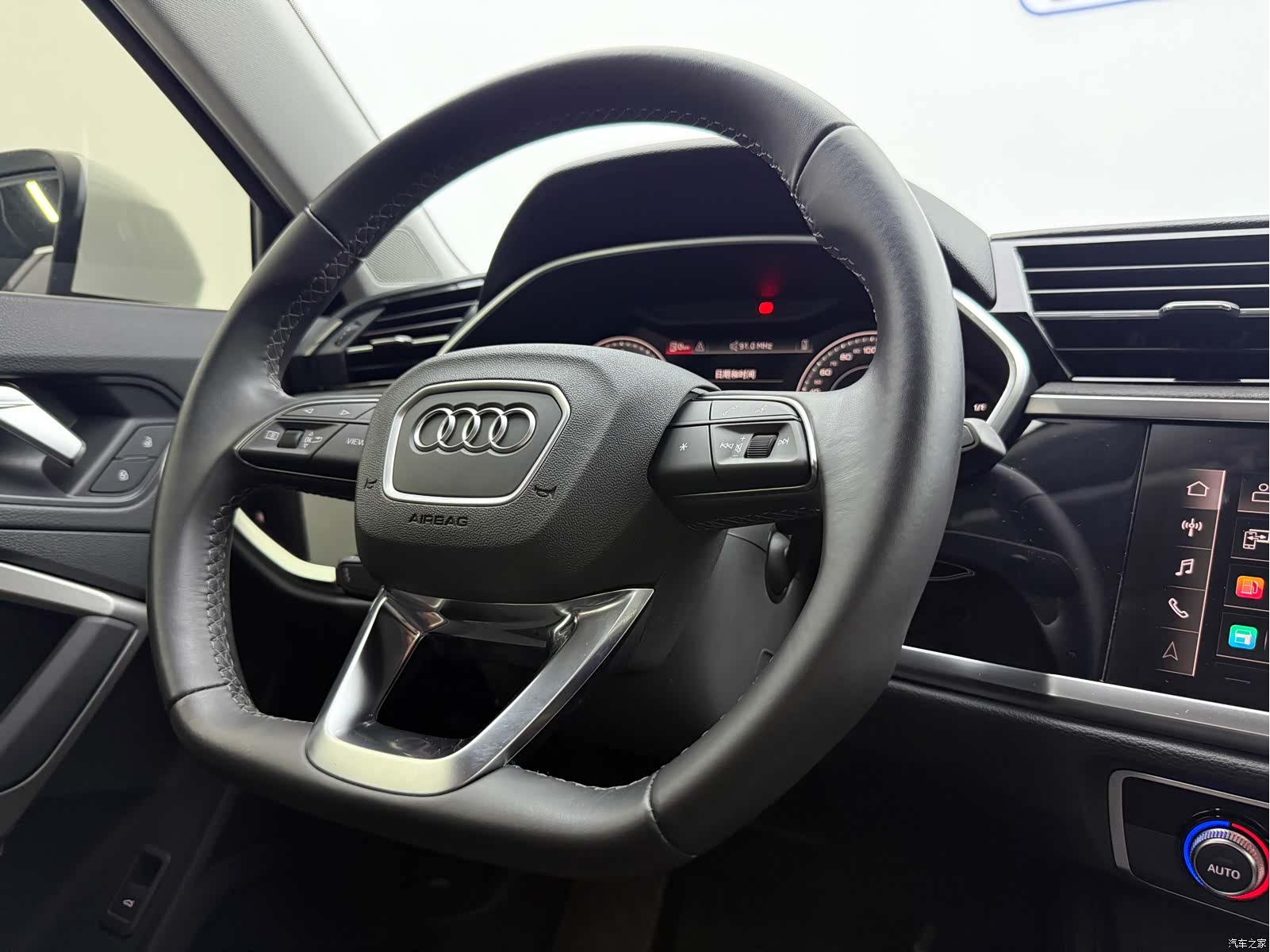 Audi Q3, 2022 16
