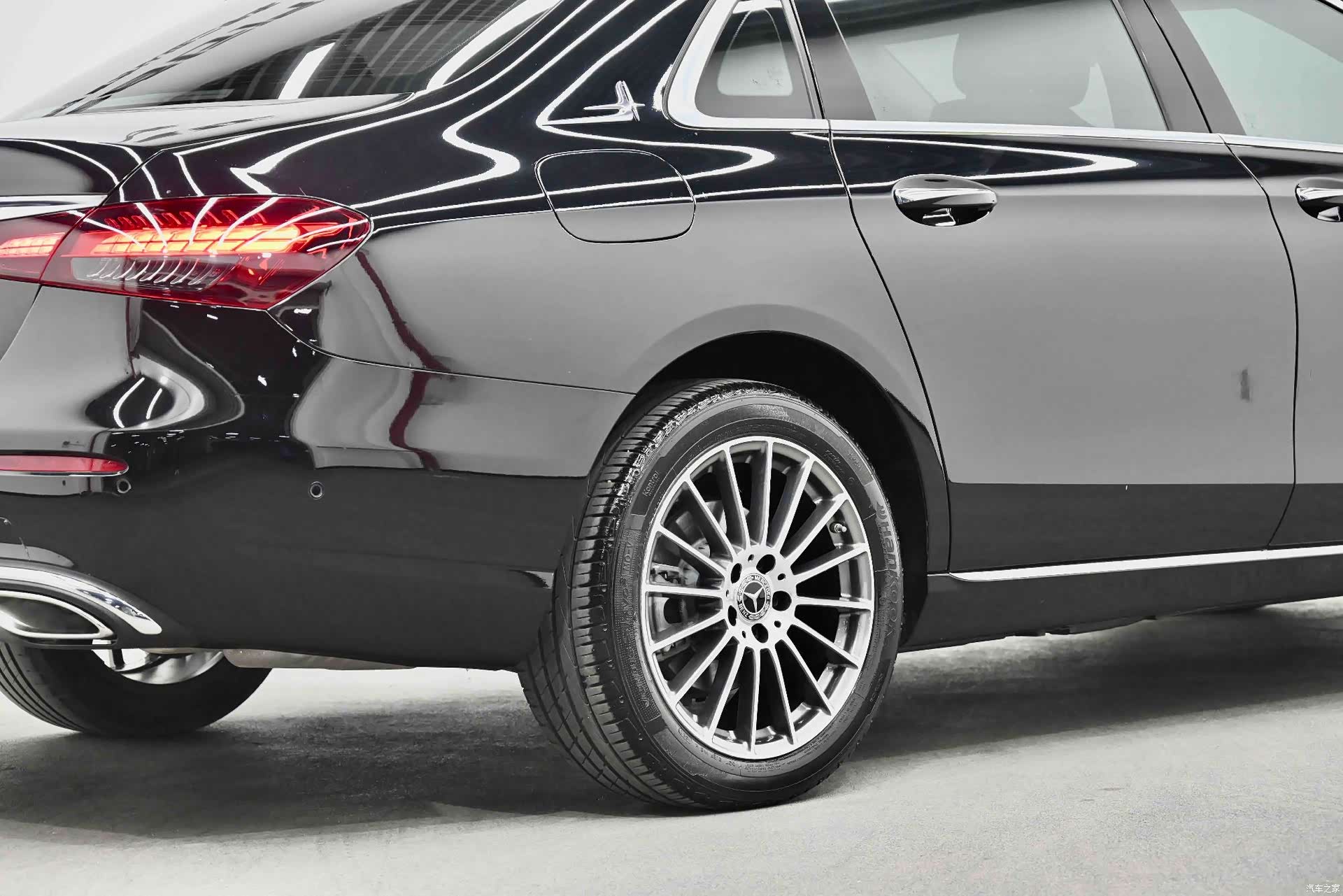Mercedes-Benz E-Class, 2022 8