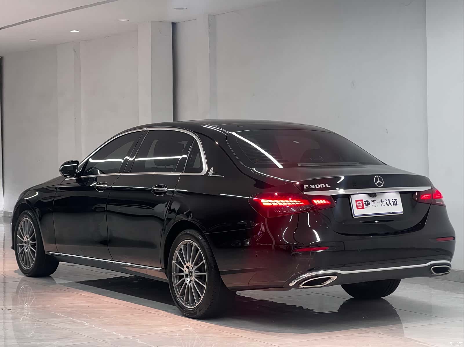 Mercedes-Benz E-Class, 2022 11