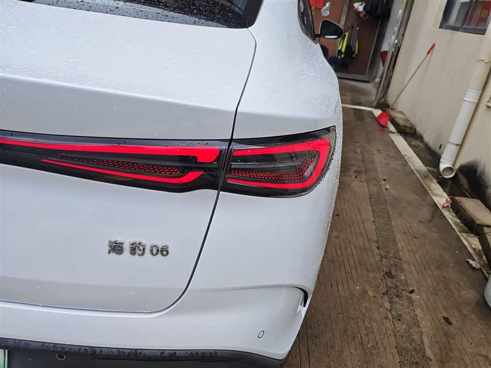 BYD Seal 06