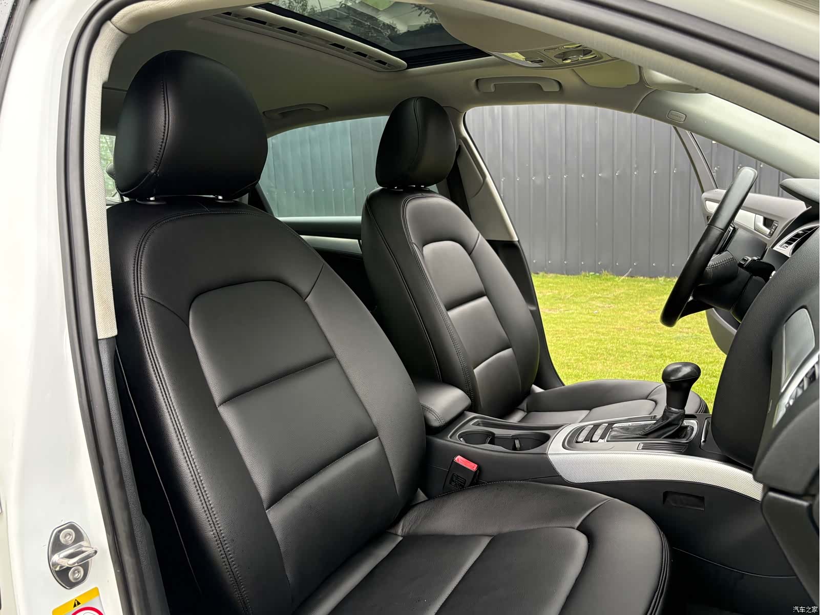 Audi A4L, 2015 11