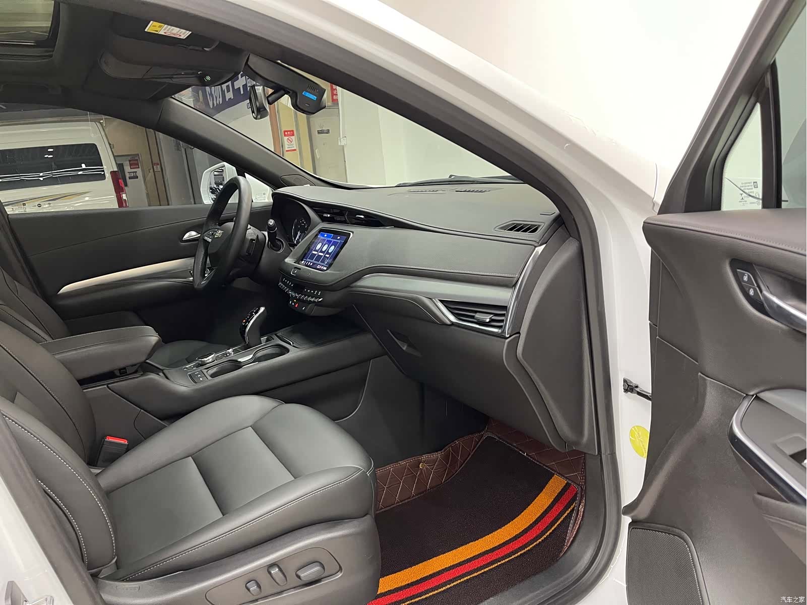 Cadillac XT4, 2021 13
