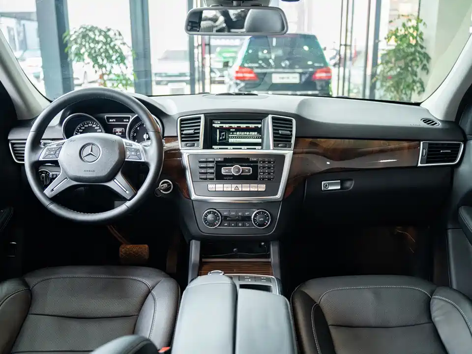 Mercedes-Benz M class