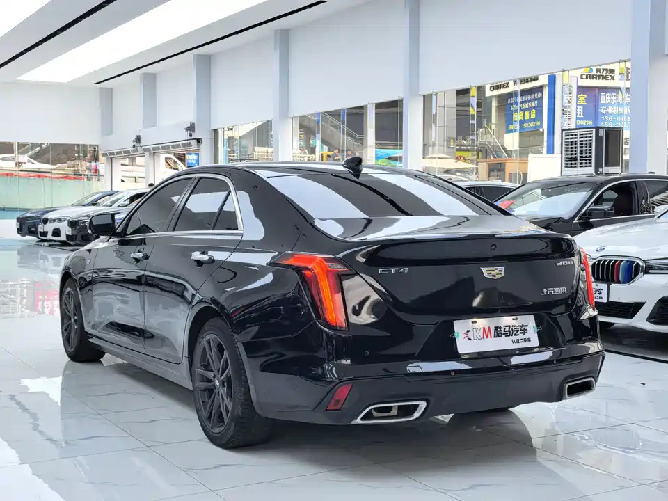 Cadillac CT4
