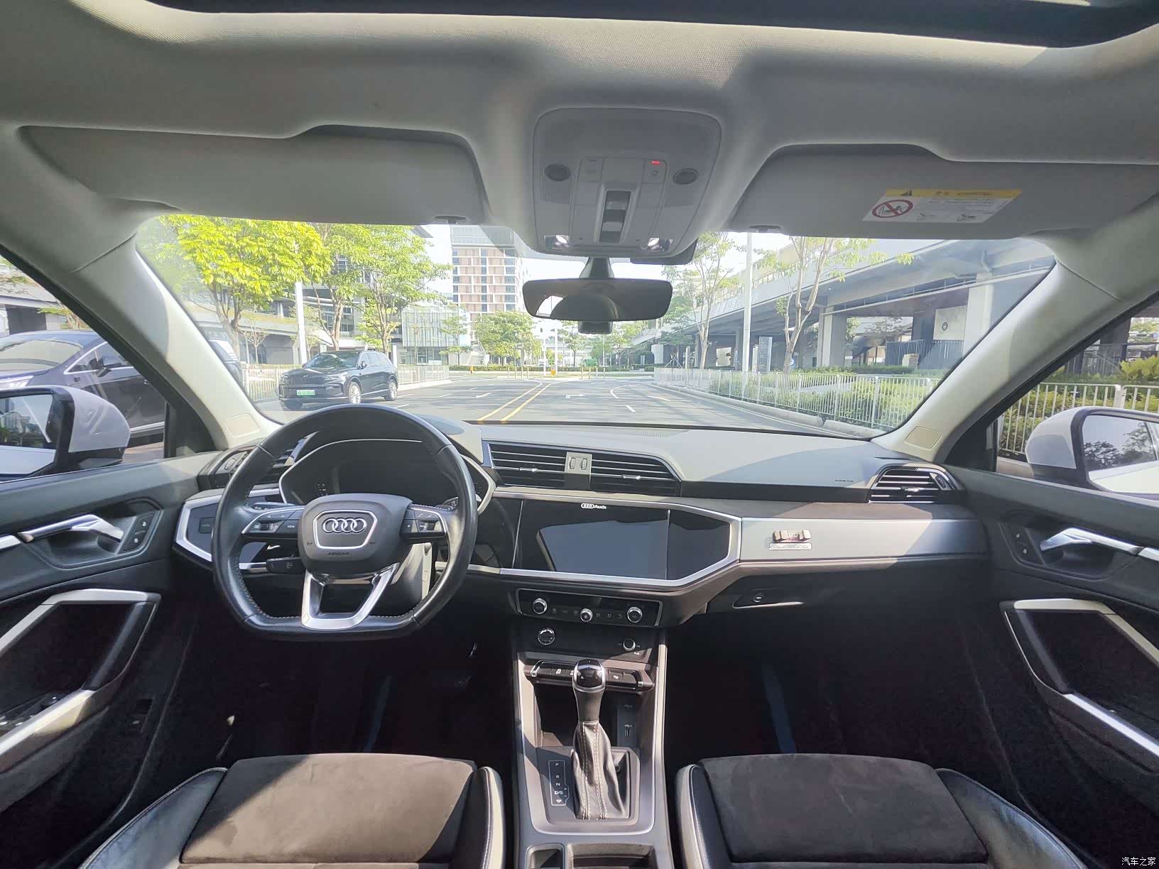 Audi Q3, 2021 11