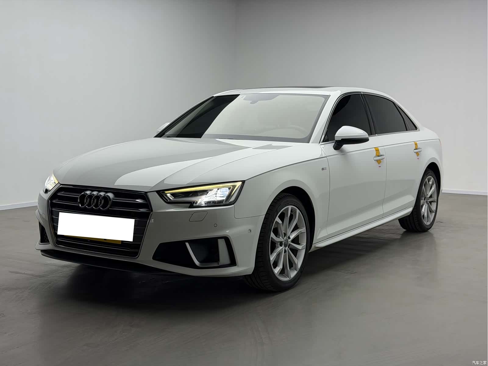 Audi A4L, 2019 1