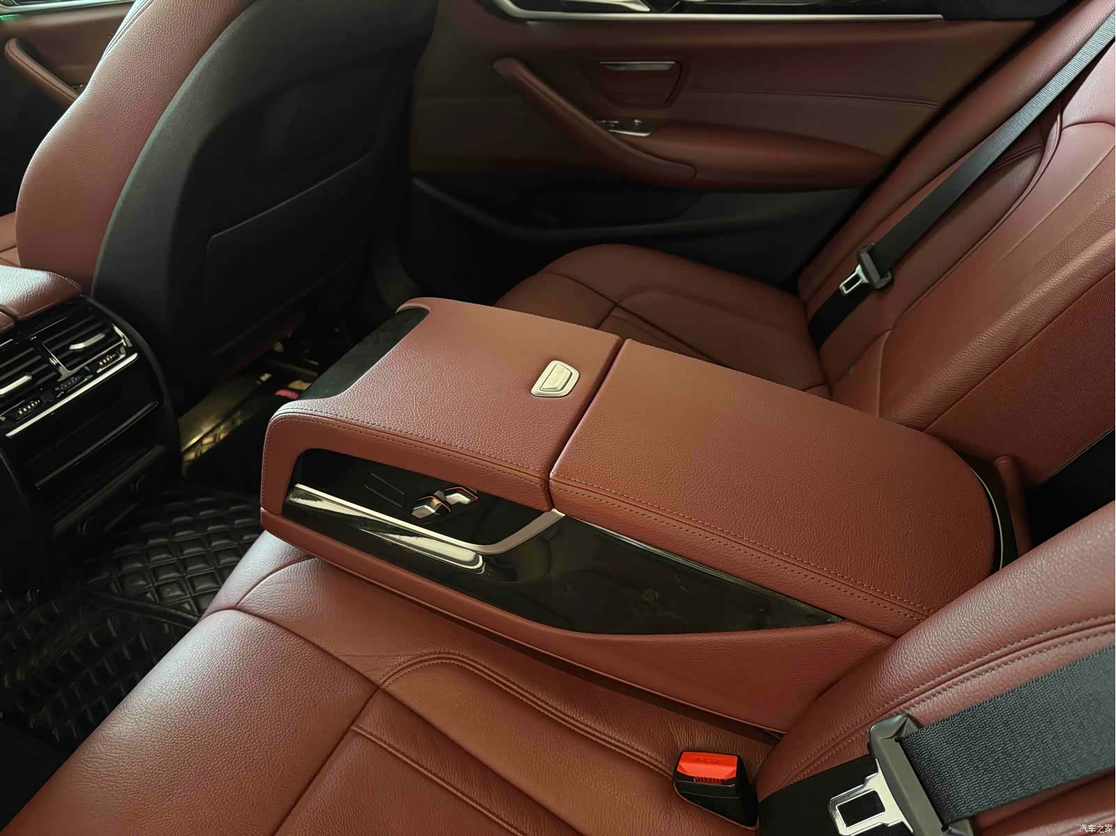 BMW 5 Series, 2018 21