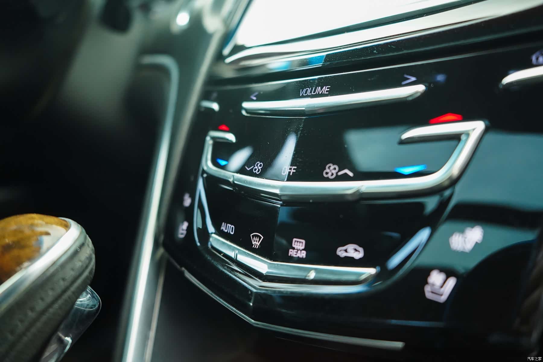 Cadillac XTS, 2013 27