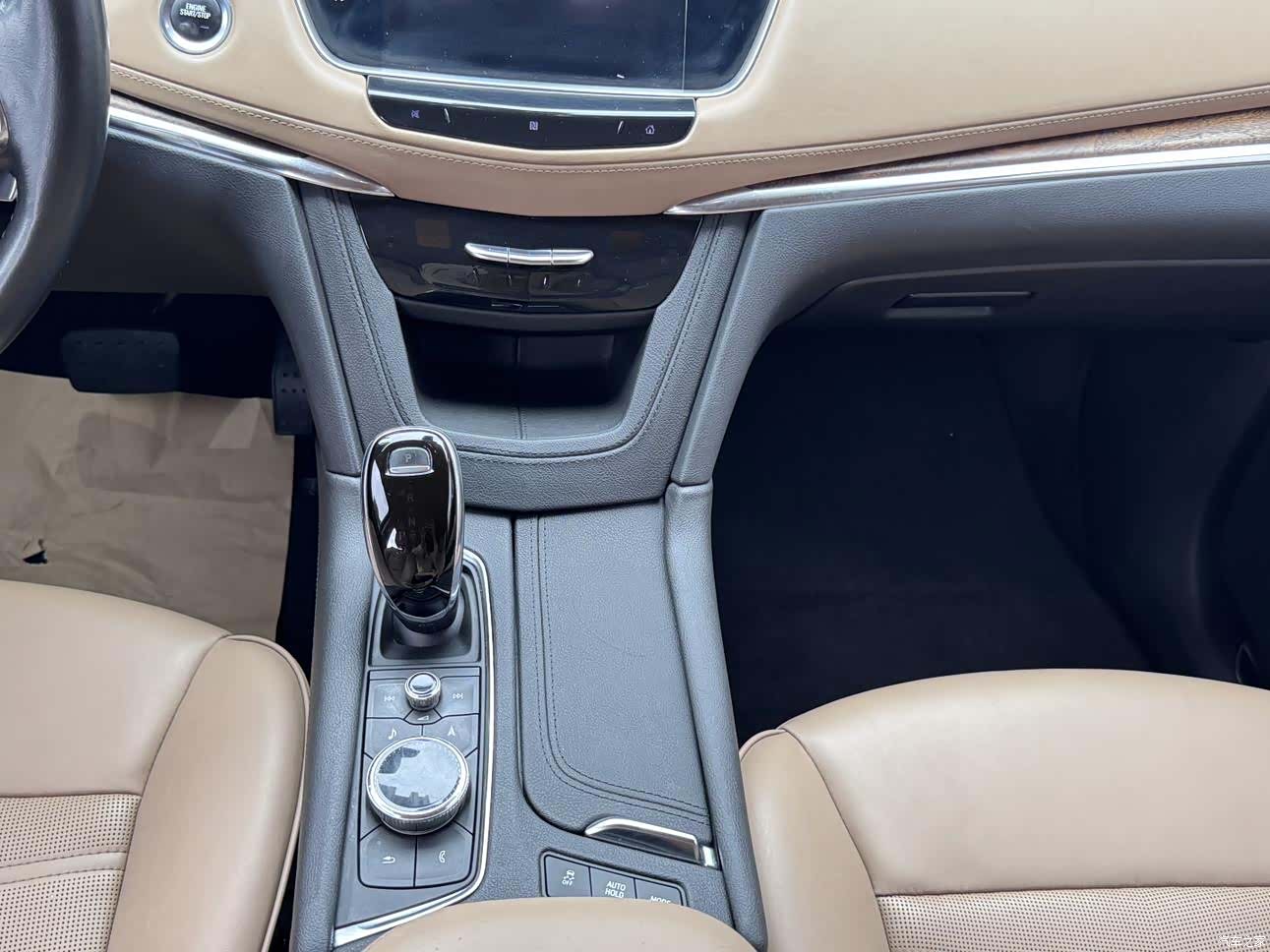 Cadillac XT5, 2019 10